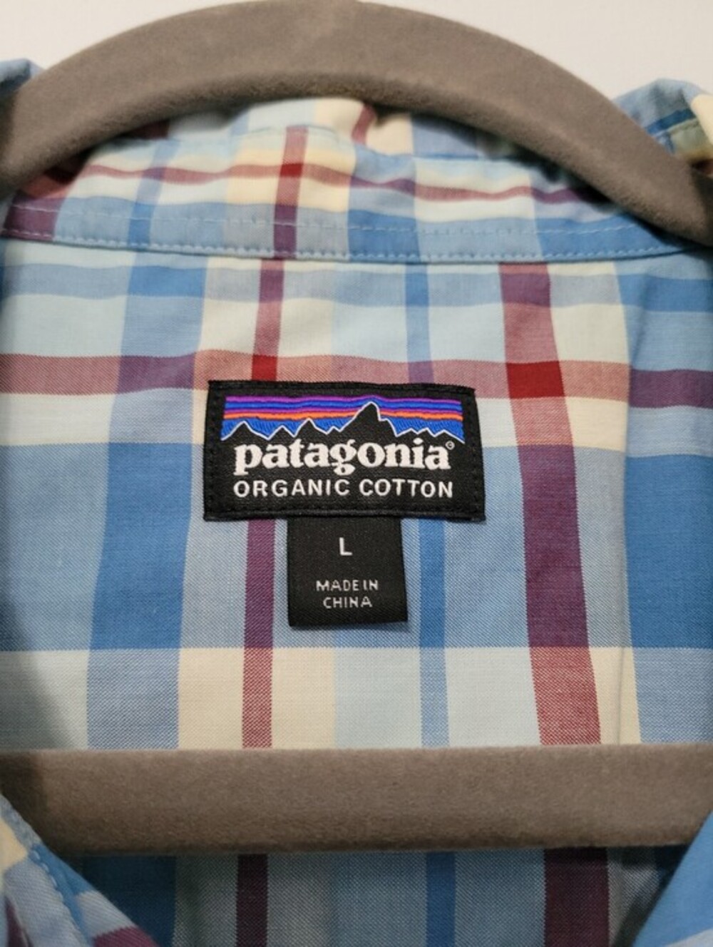 Patagonia Men's Fezzman Short Sleeve Button Down Shirt Size L Blue Red Plaid - Picture 3 of 9